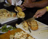Provolone com Abacaxi e Manjericão